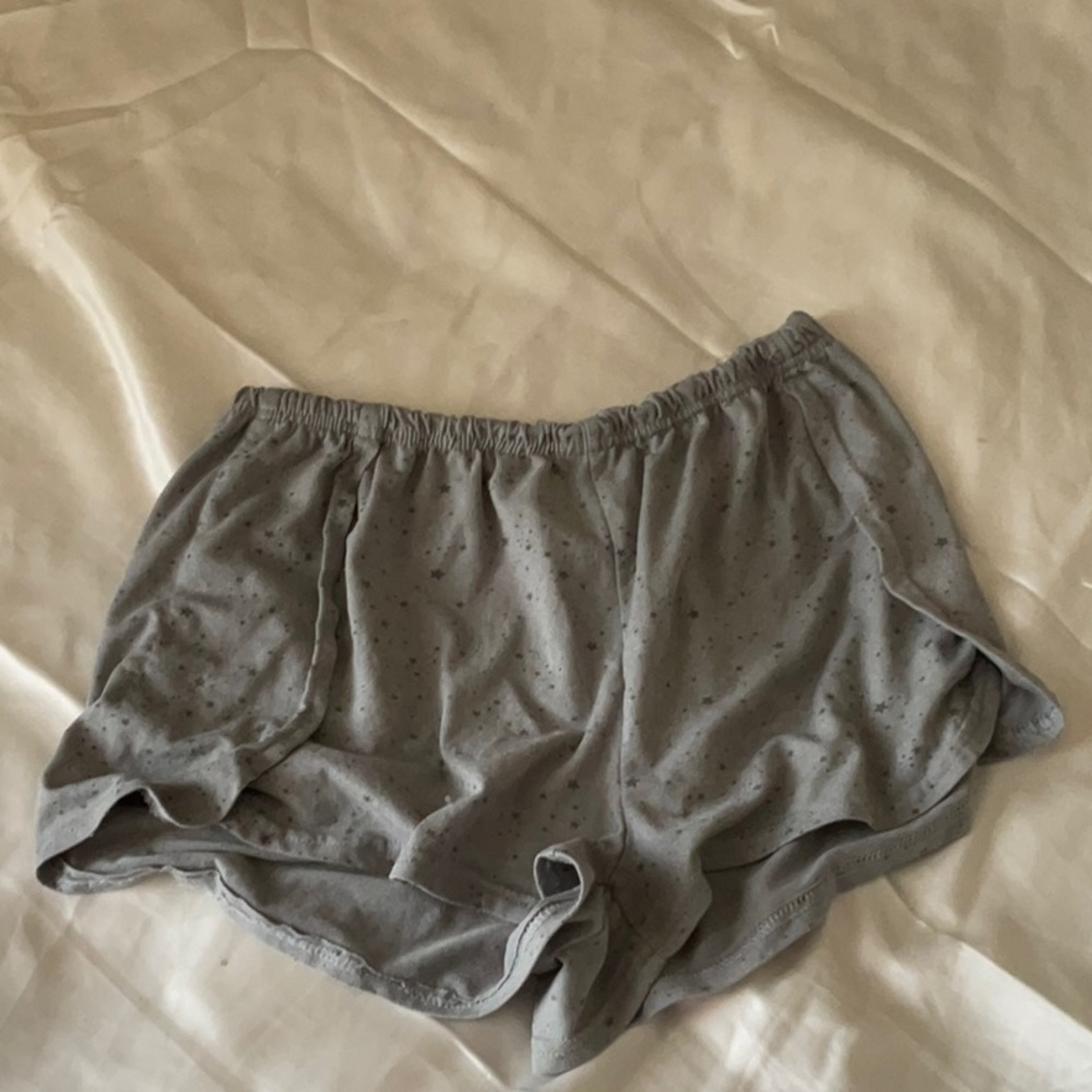Super soft grey star print shorts size small